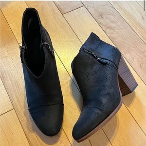 Rag & Bone Leather Zip Up Stacked Heel Booties size 39